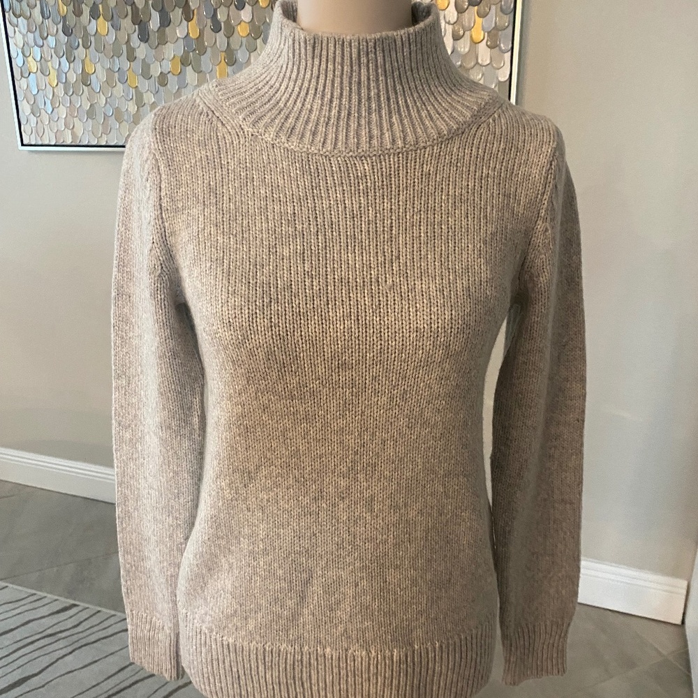 NWT Ann Taylor Sweater